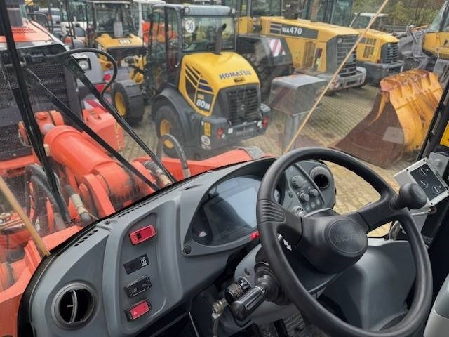 Pá carregadora de rodas Hitachi ZW 250-6: foto 9