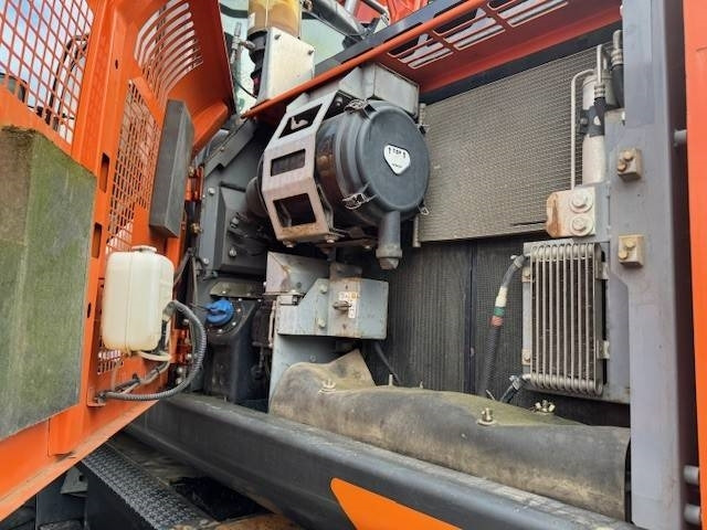Hitachi ZX 170 W - Escavadeira de rodas: foto 4 Hitachi ZX 170 W - Escavadeira de rodas: foto 4