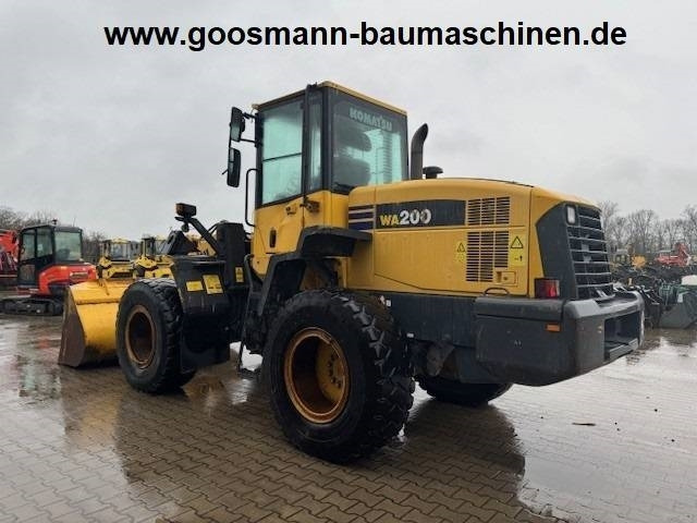 Komatsu WA 200 - Pá carregadora de rodas: foto 2 Komatsu WA 200 - Pá carregadora de rodas: foto 2