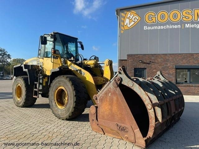Komatsu WA 320 mit Greifschaufel + Schnellwechsler - Pá carregadora de rodas: foto 1 Komatsu WA 320 mit Greifschaufel + Schnellwechsler - Pá carregadora de rodas: foto 1