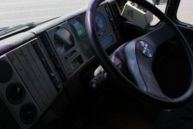 MAN M 2000 - Varredora urbana: foto 3 MAN M 2000 - Varredora urbana: foto 3