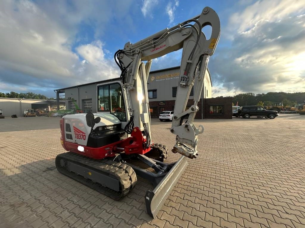 Takeuchi TB 370 V4 - Mini escavadeira: foto 5 Takeuchi TB 370 V4 - Mini escavadeira: foto 5