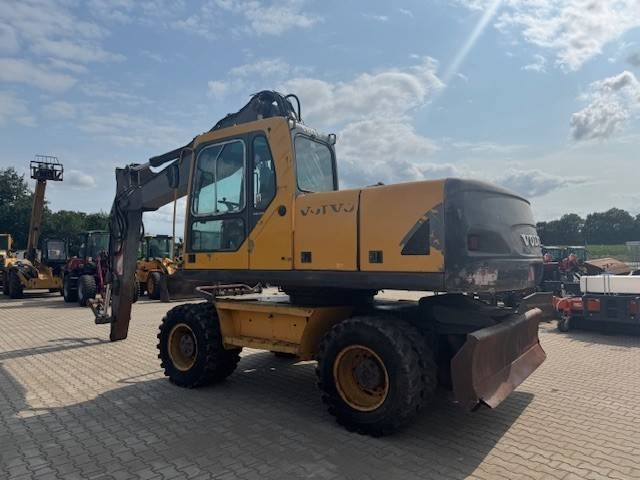 Volvo EW 180 B - Escavadeira de rodas: foto 1 Volvo EW 180 B - Escavadeira de rodas: foto 1