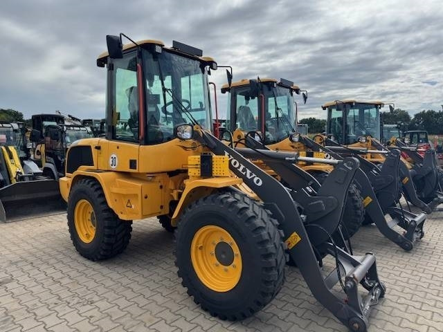 Volvo L 30 HS Klima - Pá carregadora de rodas: foto 4 Volvo L 30 HS Klima - Pá carregadora de rodas: foto 4