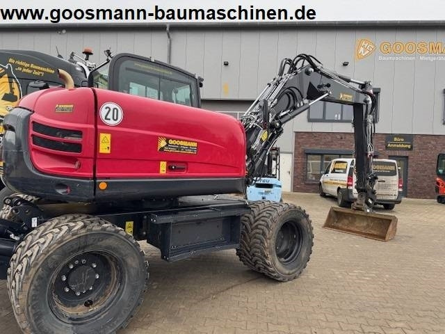 Yanmar B 110 W - Escavadeira de rodas: foto 4 Yanmar B 110 W - Escavadeira de rodas: foto 4