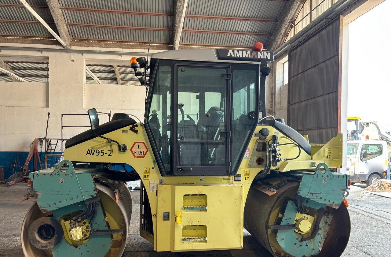 Rullo ferro ferro Ammann AV 95-2 - Compactador de asfalto: foto 2 Rullo ferro ferro Ammann AV 95-2 - Compactador de asfalto: foto 2