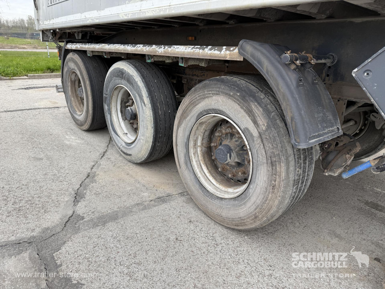 KEMPF Tipper Alu-square sided body 28m³ - Semi-reboque basculante: foto 3 KEMPF Tipper Alu-square sided body 28m³ - Semi-reboque basculante: foto 3