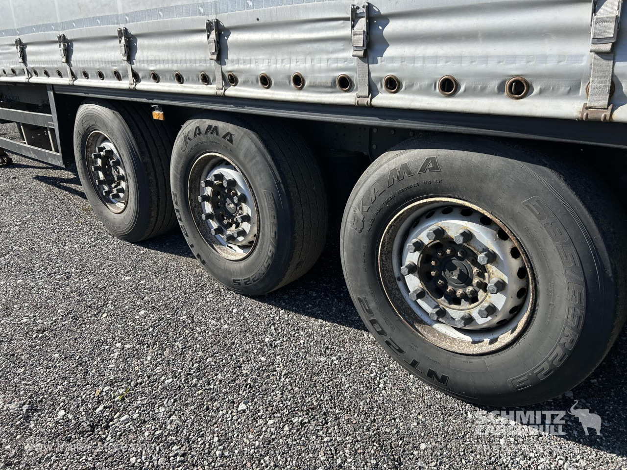 SCHMITZ Curtainsider Standard - Semi-reboque de lona: foto 5 SCHMITZ Curtainsider Standard - Semi-reboque de lona: foto 5