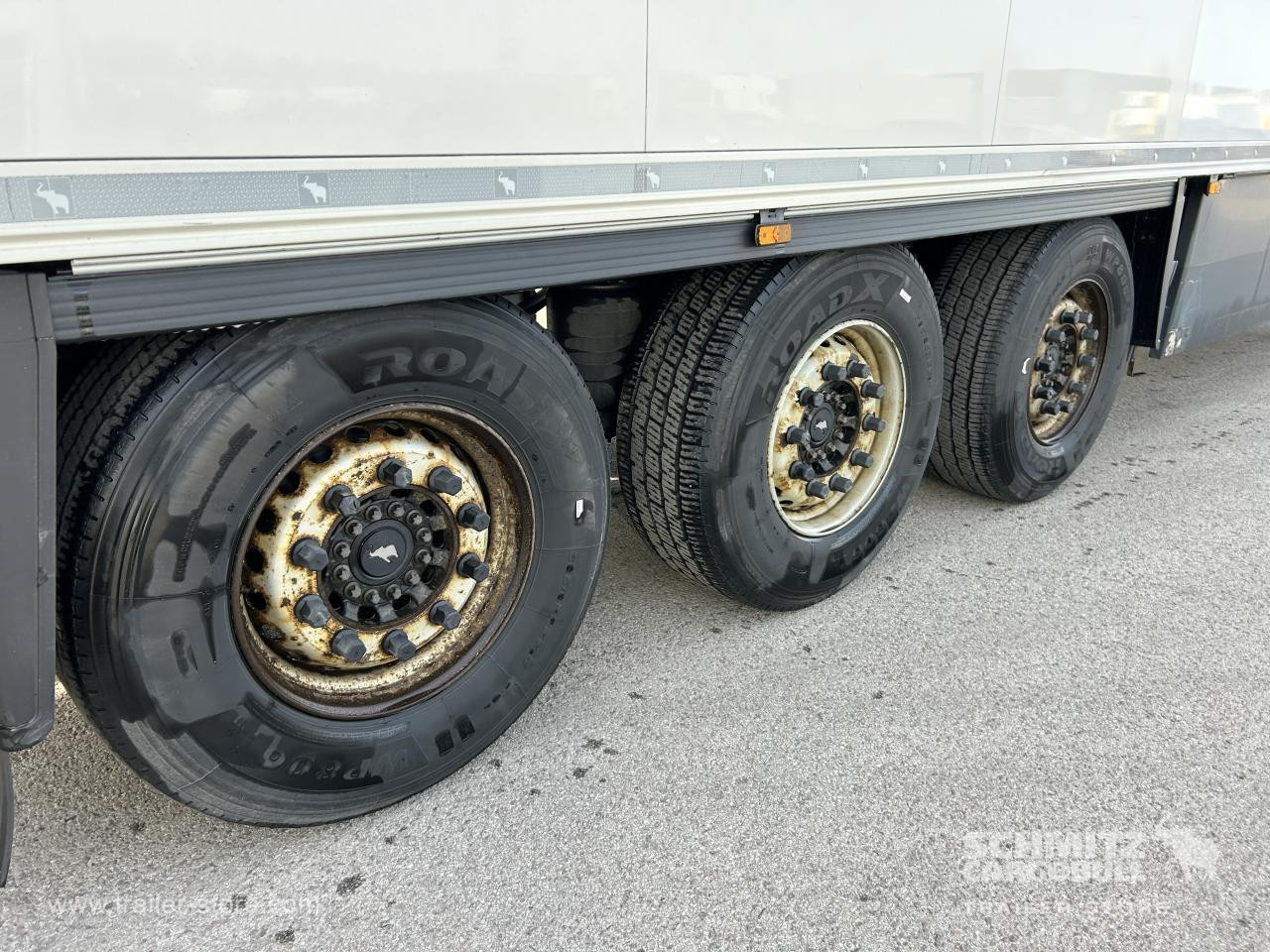 SCHMITZ Reefer Multitemp Double deck Taillift - Semi-reboque isotérmico: foto 2 SCHMITZ Reefer Multitemp Double deck Taillift - Semi-reboque isotérmico: foto 2