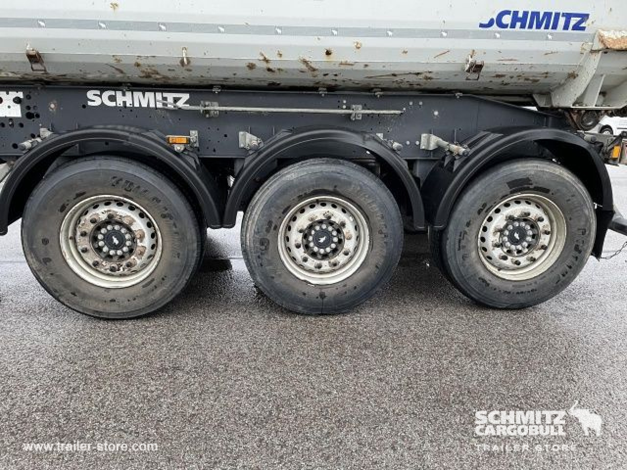 SCHMITZ Tipper Steel half pipe body 24m³ - Semi-reboque basculante: foto 3 SCHMITZ Tipper Steel half pipe body 24m³ - Semi-reboque basculante: foto 3