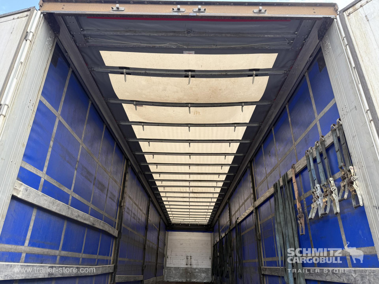 Semi-reboque de lona SCHWARZMUELLER Curtainsider Standard: foto 15 Semi-reboque de lona SCHWARZMUELLER Curtainsider Standard: foto 15