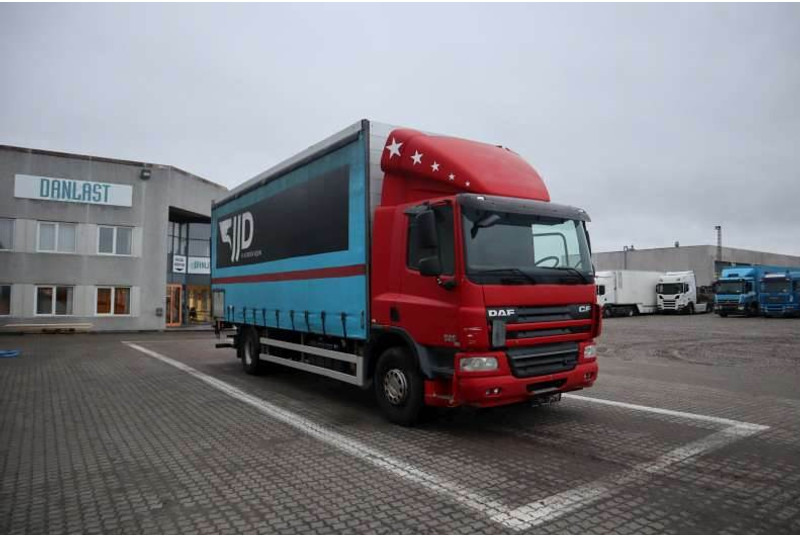 DAF CF 75-360 FA - Camião de lona: foto 2 DAF CF 75-360 FA - Camião de lona: foto 2