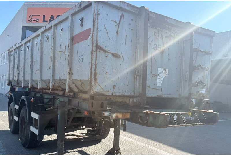 Pacton Containerchassis w. Steelbox / Stahlcontainer - Semi-reboque transportador de contêineres/ Caixa móvel: foto 1 Pacton Containerchassis w. Steelbox / Stahlcontainer - Semi-reboque transportador de contêineres/ Caixa móvel: foto 1