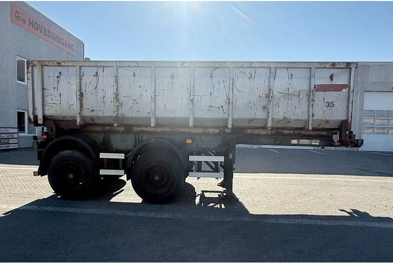 Pacton Containerchassis w. Steelbox / Stahlcontainer - Semi-reboque transportador de contêineres/ Caixa móvel: foto 2 Pacton Containerchassis w. Steelbox / Stahlcontainer - Semi-reboque transportador de contêineres/ Caixa móvel: foto 2