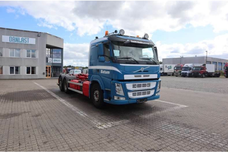 Volvo FM 450 EURO 6 - Camião com sistema de cabo: foto 2 Volvo FM 450 EURO 6 - Camião com sistema de cabo: foto 2