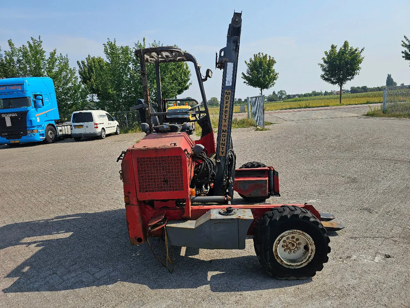 Moffett M4 20.3 RE4-45-1350-1000 - Empilhador: foto 4 Moffett M4 20.3 RE4-45-1350-1000 - Empilhador: foto 4