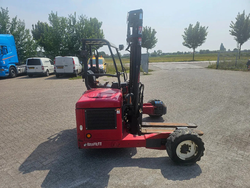 Moffett M4 20.4 RE4-45-1200-900 - Empilhador: foto 4 Moffett M4 20.4 RE4-45-1200-900 - Empilhador: foto 4