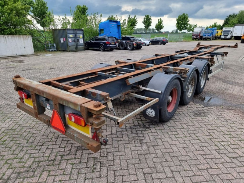 Netam-Fruehauf SMB - Drumbrakes - Semi-reboque transportador de contêineres/ Caixa móvel: foto 5 Netam-Fruehauf SMB - Drumbrakes - Semi-reboque transportador de contêineres/ Caixa móvel: foto 5