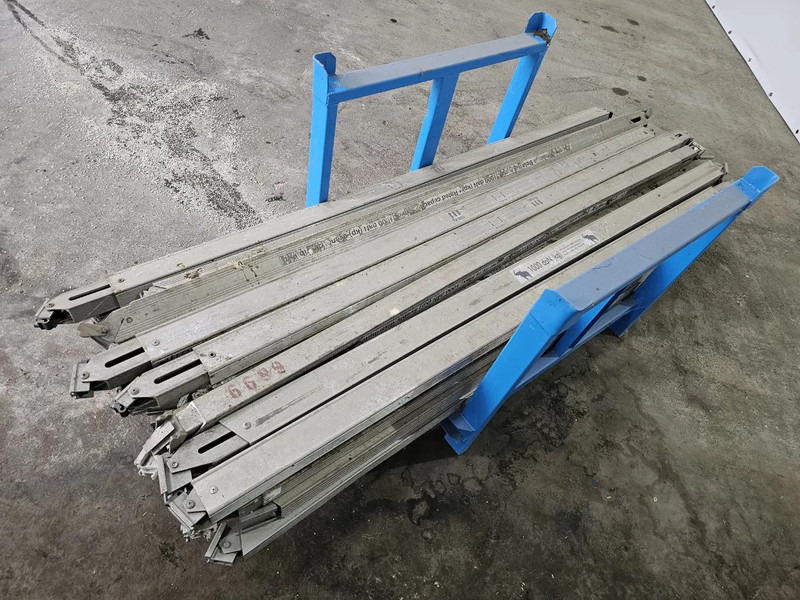 Schmitz Cargobull Doppelstock-systeem - Dubbellaadvloersystem - Peça de reposição para Camião: foto 4 Schmitz Cargobull Doppelstock-systeem - Dubbellaadvloersystem - Peça de reposição para Camião: foto 4