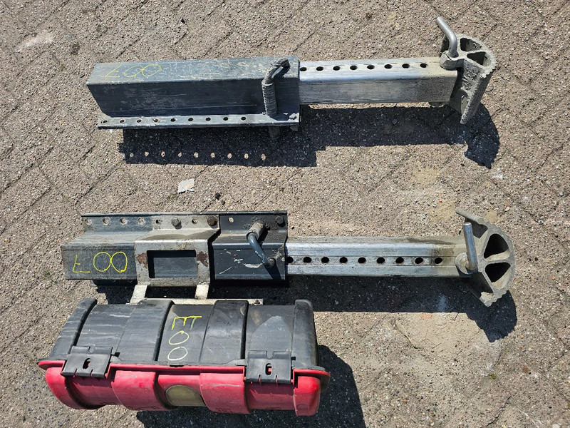 Jost Aluminium trailer steunpoot - 25KG - Estrutura/ Châssis para Camião: foto 2 Jost Aluminium trailer steunpoot - 25KG - Estrutura/ Châssis para Camião: foto 2