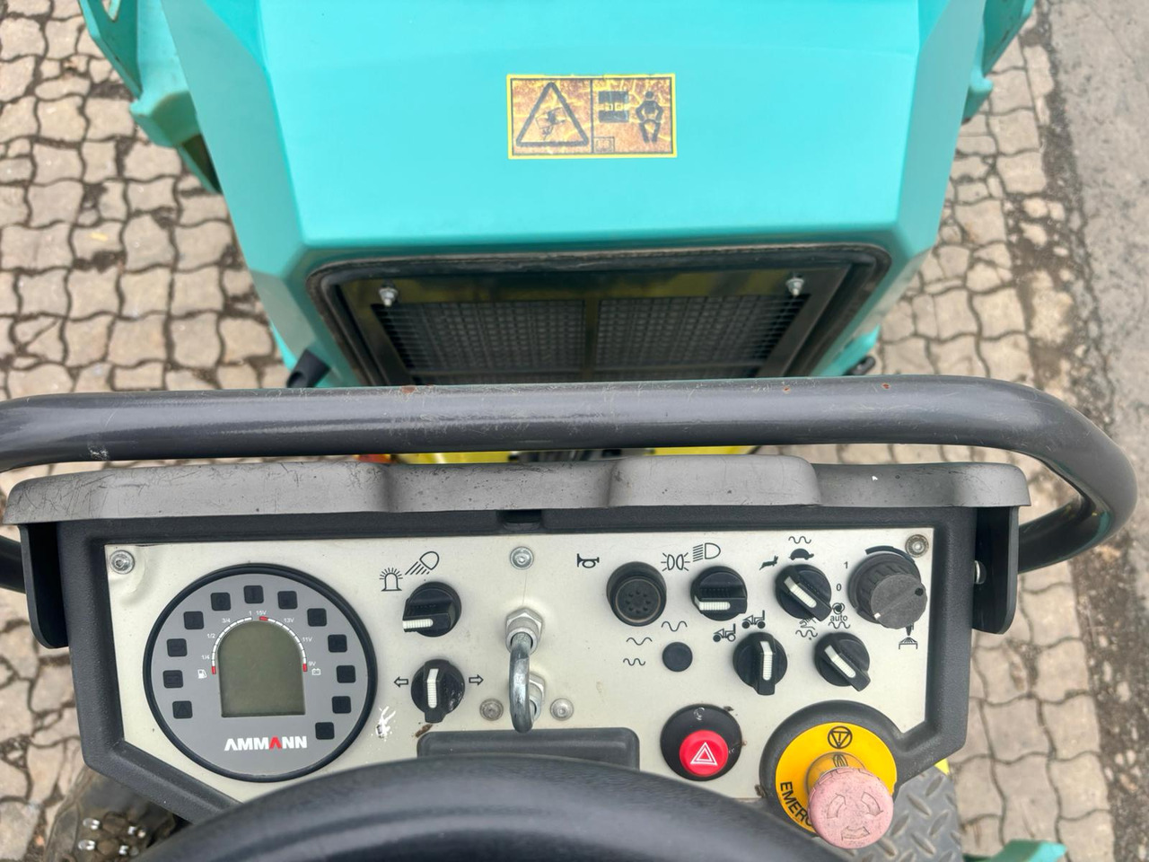 Compactador de asfalto AMMANN ARX 26: foto 11 Compactador de asfalto AMMANN ARX 26: foto 11