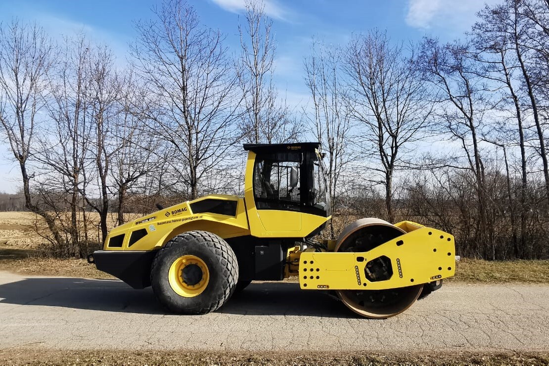 BOMAG BW 219 DH-5 - Compactador de asfalto: foto 2 BOMAG BW 219 DH-5 - Compactador de asfalto: foto 2