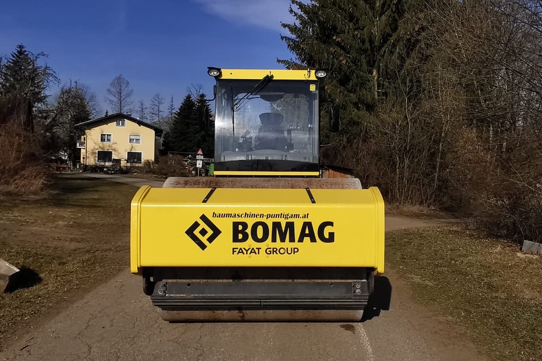 BOMAG BW 219 DH-5 - Compactador de asfalto: foto 4 BOMAG BW 219 DH-5 - Compactador de asfalto: foto 4