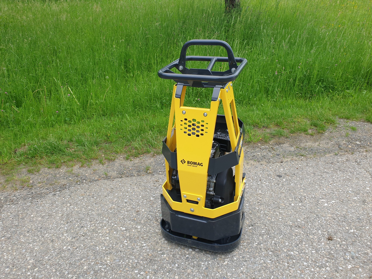 Bomag BR 95 - Placas vibratórias: foto 1 Bomag BR 95 - Placas vibratórias: foto 1