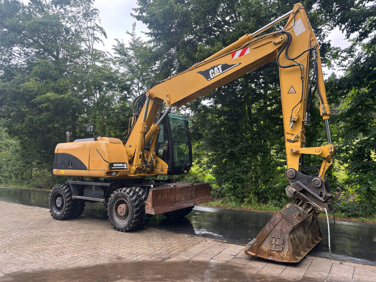 CATERPILLAR M 316 C - Escavadeira de rodas: foto 4 CATERPILLAR M 316 C - Escavadeira de rodas: foto 4