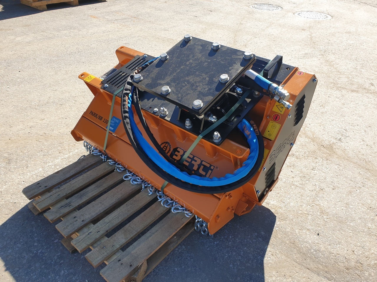 BERTI PARK/SB 110 - Hydraulic mulching head - Equipamento para Escavadeira: foto 1 BERTI PARK/SB 110 - Hydraulic mulching head - Equipamento para Escavadeira: foto 1