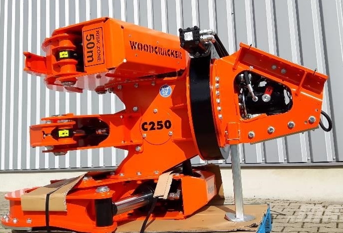 Westtech Woodcracker C 250 - Equipamento para Escavadeira: foto 2 Westtech Woodcracker C 250 - Equipamento para Escavadeira: foto 2