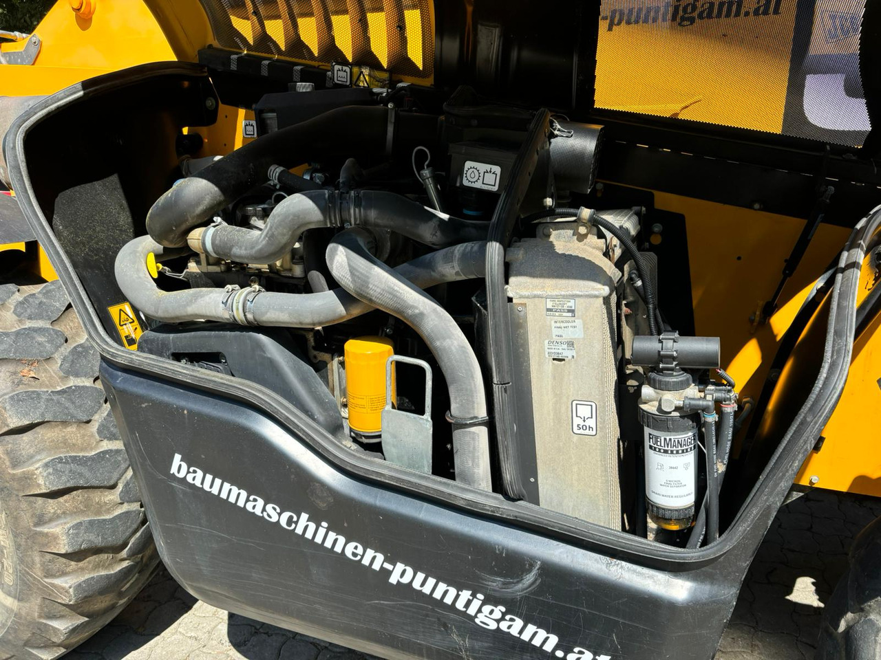 Pá carregadora telescópica JCB 535-125: foto 8