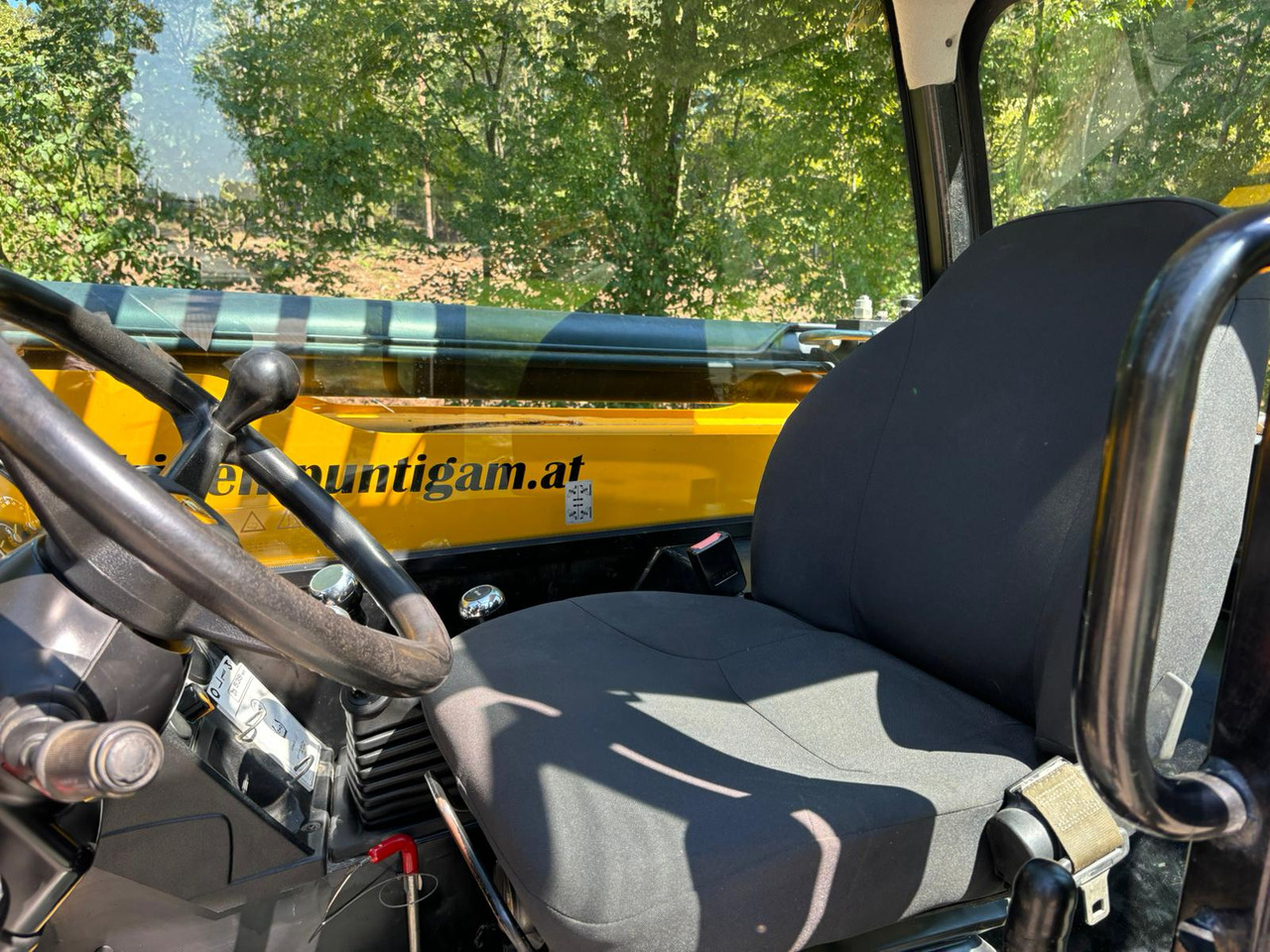 Pá carregadora telescópica JCB 535-125: foto 10