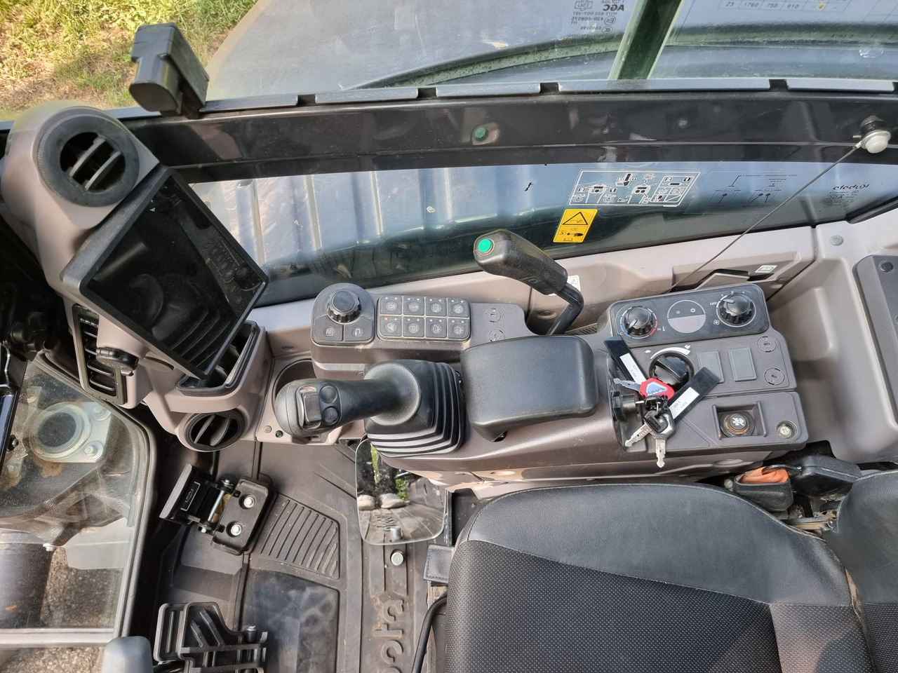 Mini escavadeira KUBOTA U 50-5: foto 17