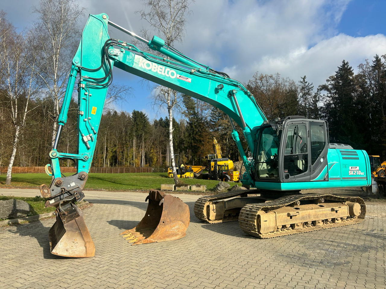 Kobelco SK 210 NLC-9 - Escavadora de rastos: foto 3 Kobelco SK 210 NLC-9 - Escavadora de rastos: foto 3