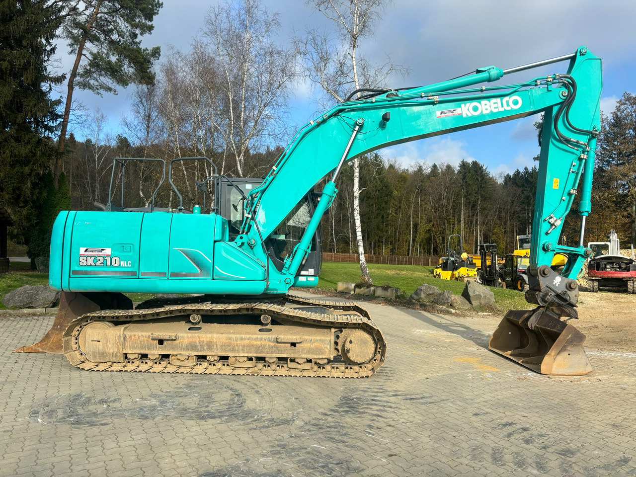 Kobelco SK 210 NLC-9 - Escavadora de rastos: foto 2 Kobelco SK 210 NLC-9 - Escavadora de rastos: foto 2