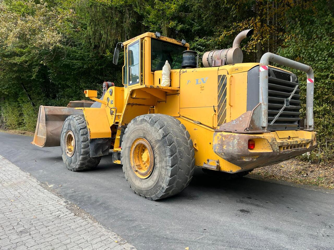 VOLVO L 180 E - Pá carregadora de rodas: foto 5 VOLVO L 180 E - Pá carregadora de rodas: foto 5