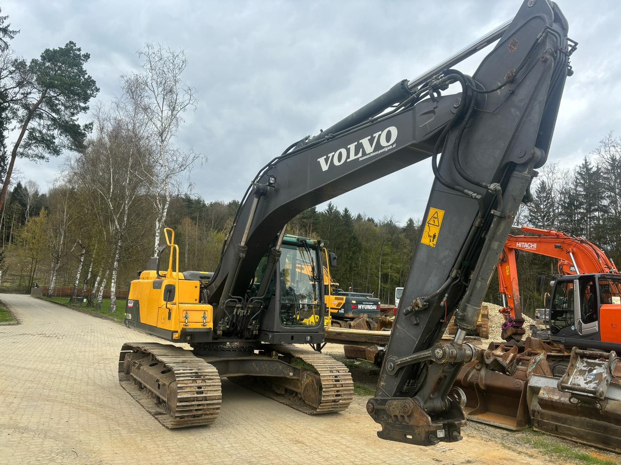 Volvo EC 220 DN - Escavadora de rastos: foto 3 Volvo EC 220 DN - Escavadora de rastos: foto 3