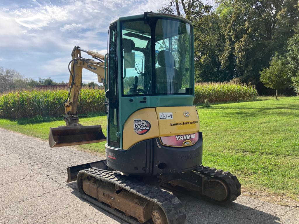 YANMAR VIO 25-4 - Mini escavadeira: foto 4 YANMAR VIO 25-4 - Mini escavadeira: foto 4