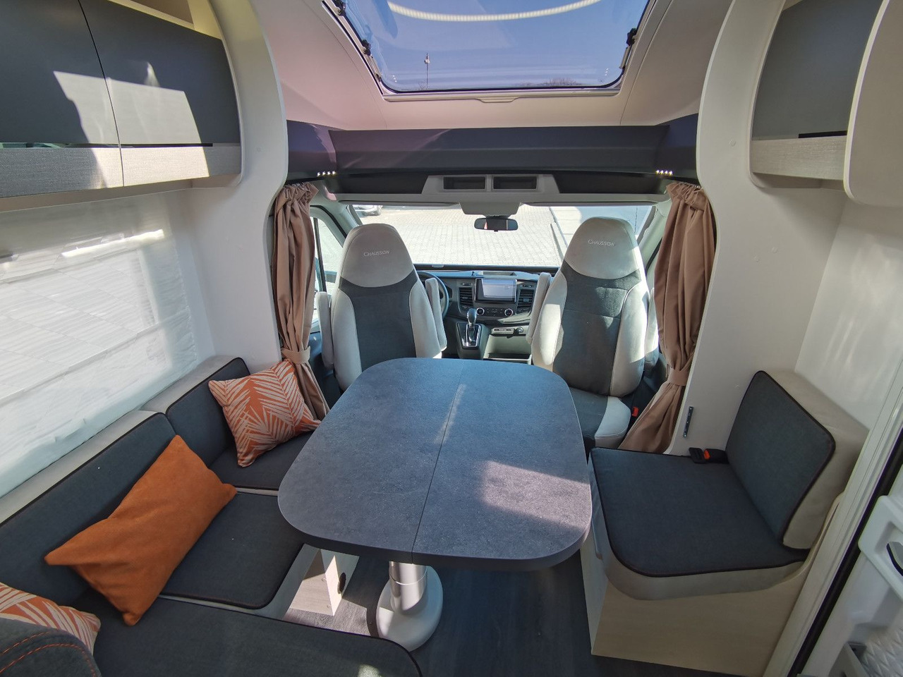Chausson 627 TITANIUM /-2026- / 165PS - 8G. AUTOMATIK - Autocaravana perfilada: foto 5 Chausson 627 TITANIUM /-2026- / 165PS - 8G. AUTOMATIK - Autocaravana perfilada: foto 5