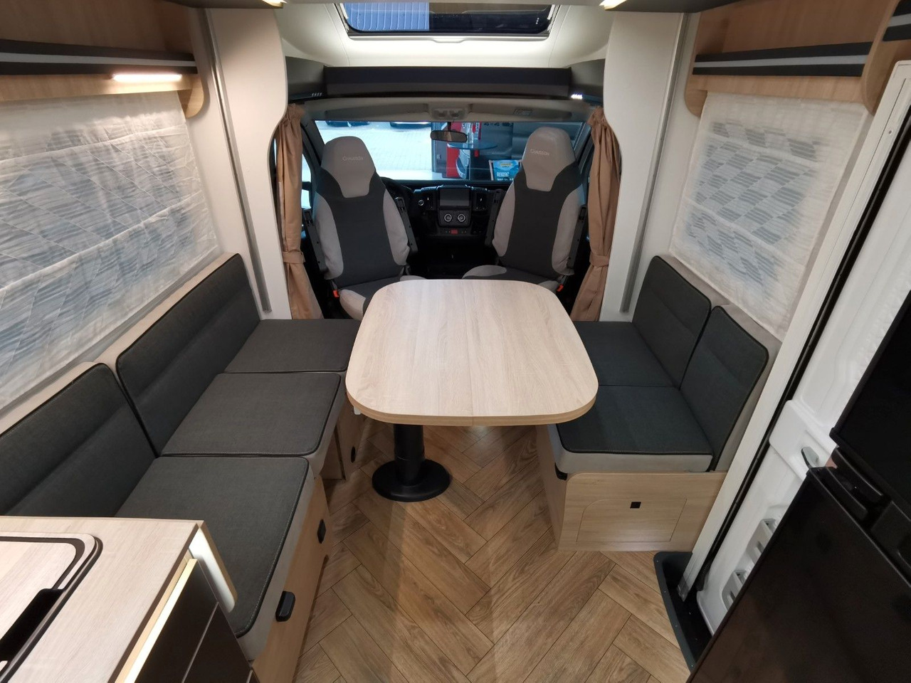 Autocaravana perfilada Chausson 650 ETAPE - LINE / 140PS / HUBBETT & RAUMBAD: foto 12