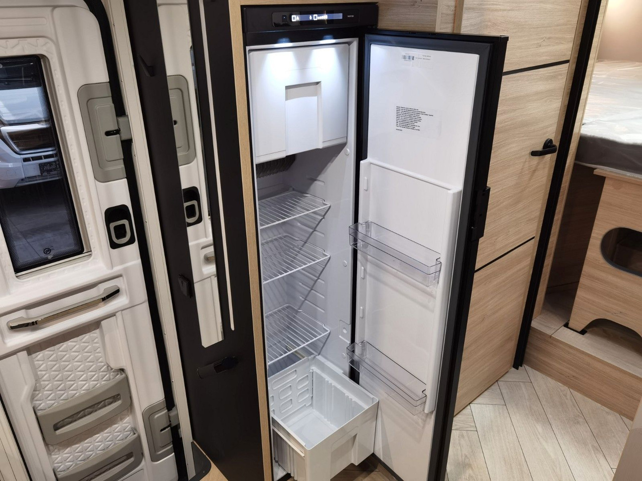 Locação financeira de  Chausson 777 ETAPE LINE / -2025- / 165PS /  EINZELBETTEN Chausson 777 ETAPE LINE / -2025- / 165PS /  EINZELBETTEN: foto 16