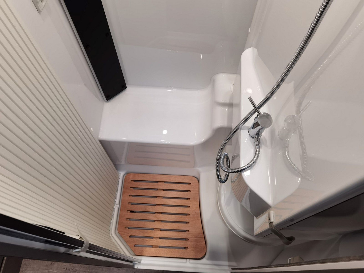 Autocaravana perfilada Chausson X 650 EXCLUSIVE LINE /XXL-HUBBETT/ E-BIKE TRÄGER: foto 21