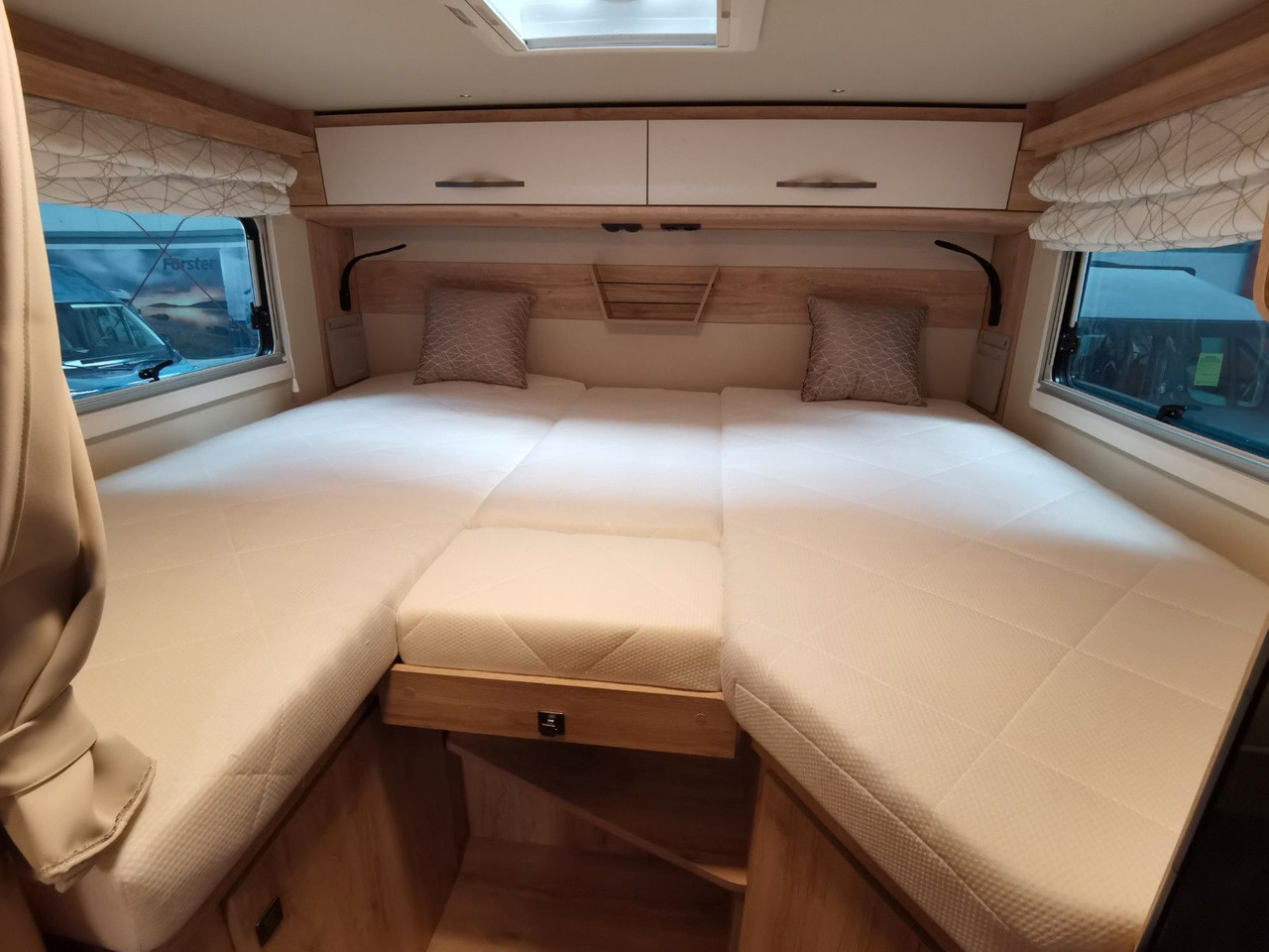 Autocaravana perfilada Eura Mobil PROFILA T 695 EB / MODELL 2026 / EINZELBETTEN: foto 21