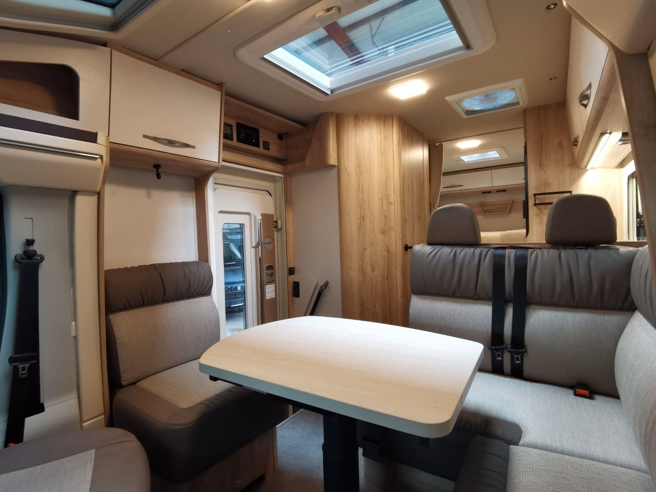 Autocaravana perfilada Eura Mobil PROFILA T 695 EB / MODELL 2026 / EINZELBETTEN: foto 14