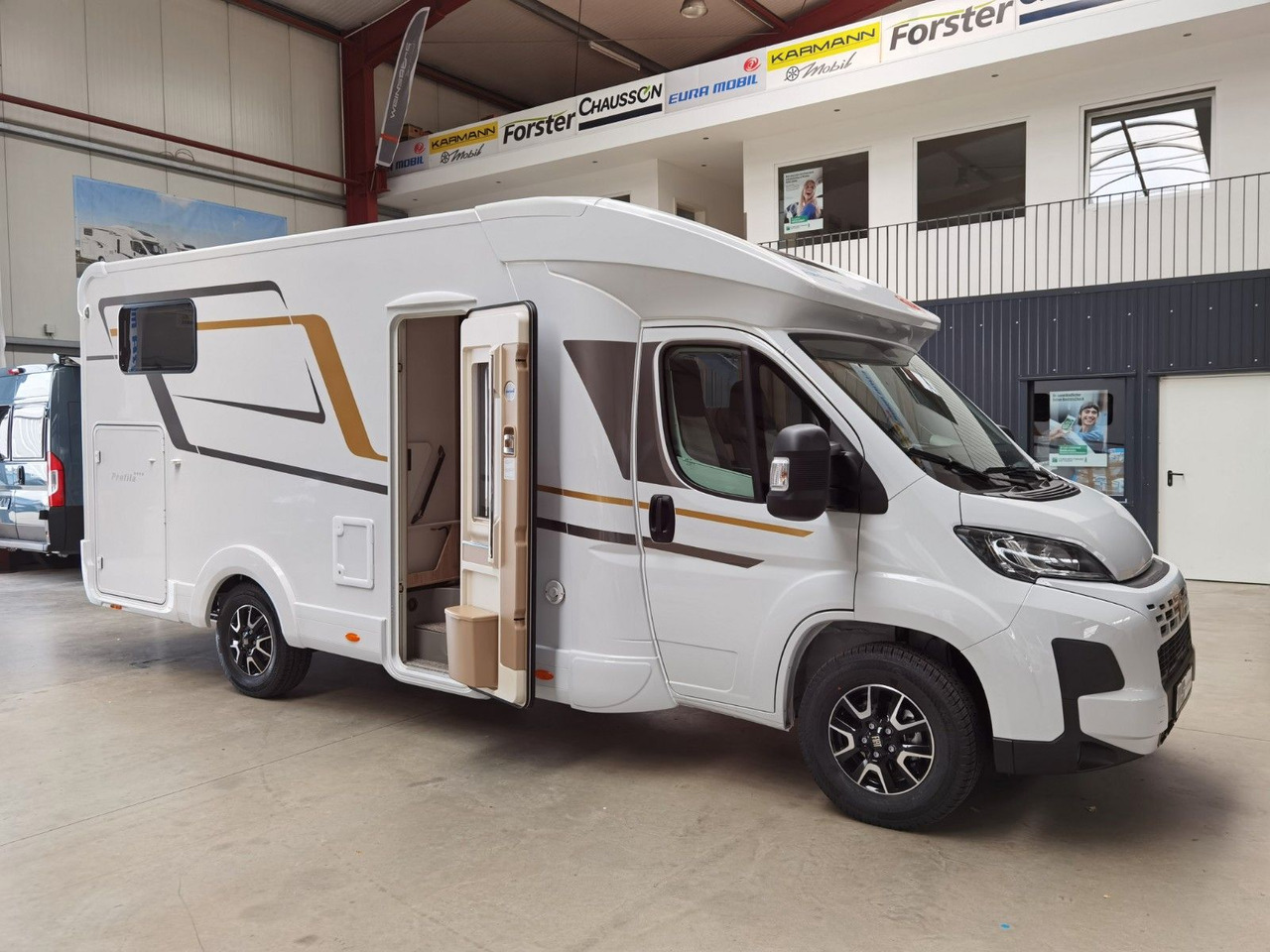 Autocaravana perfilada Eura Mobil PROFILA T 695 EB / MODELL 2026 / EINZELBETTEN: foto 10