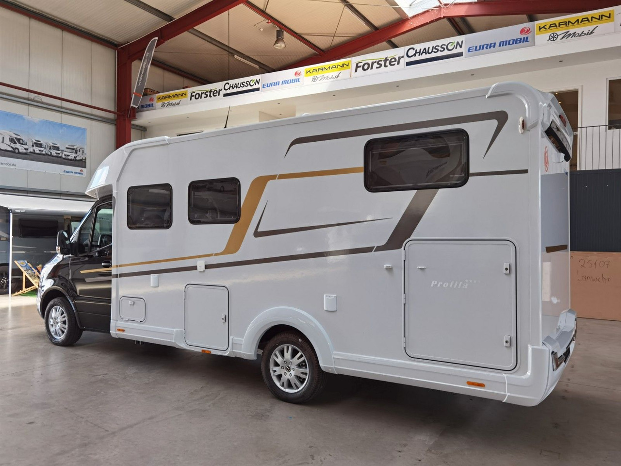 Eura Mobil PROFILA T 726 EB /-2026-/ MONDIAL PLUS & S-PAKET - Autocaravana perfilada: foto 5 Eura Mobil PROFILA T 726 EB /-2026-/ MONDIAL PLUS & S-PAKET - Autocaravana perfilada: foto 5