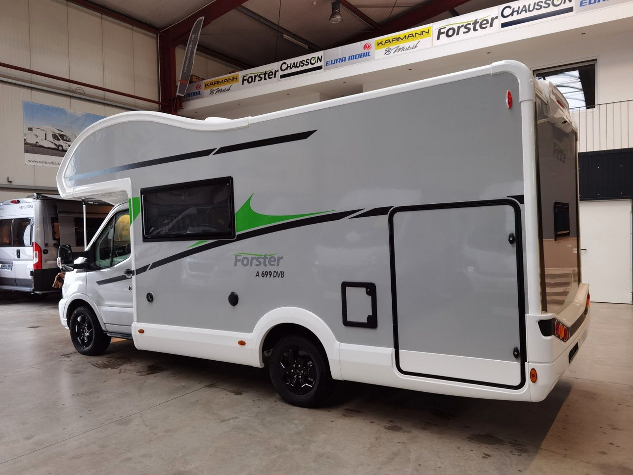 Forster A 699 DVB / -2026- / 165PS-8G AUTOMATIK - Autocaravana capucine: foto 5 Forster A 699 DVB / -2026- / 165PS-8G AUTOMATIK - Autocaravana capucine: foto 5