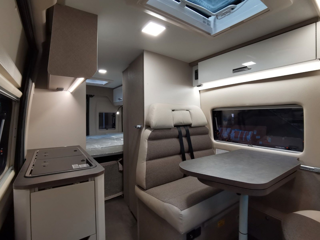 Campervan Karmann DAVIS 591 TRENDSTYLE / MODELL 2026 / STOCKBETTEN: foto 14