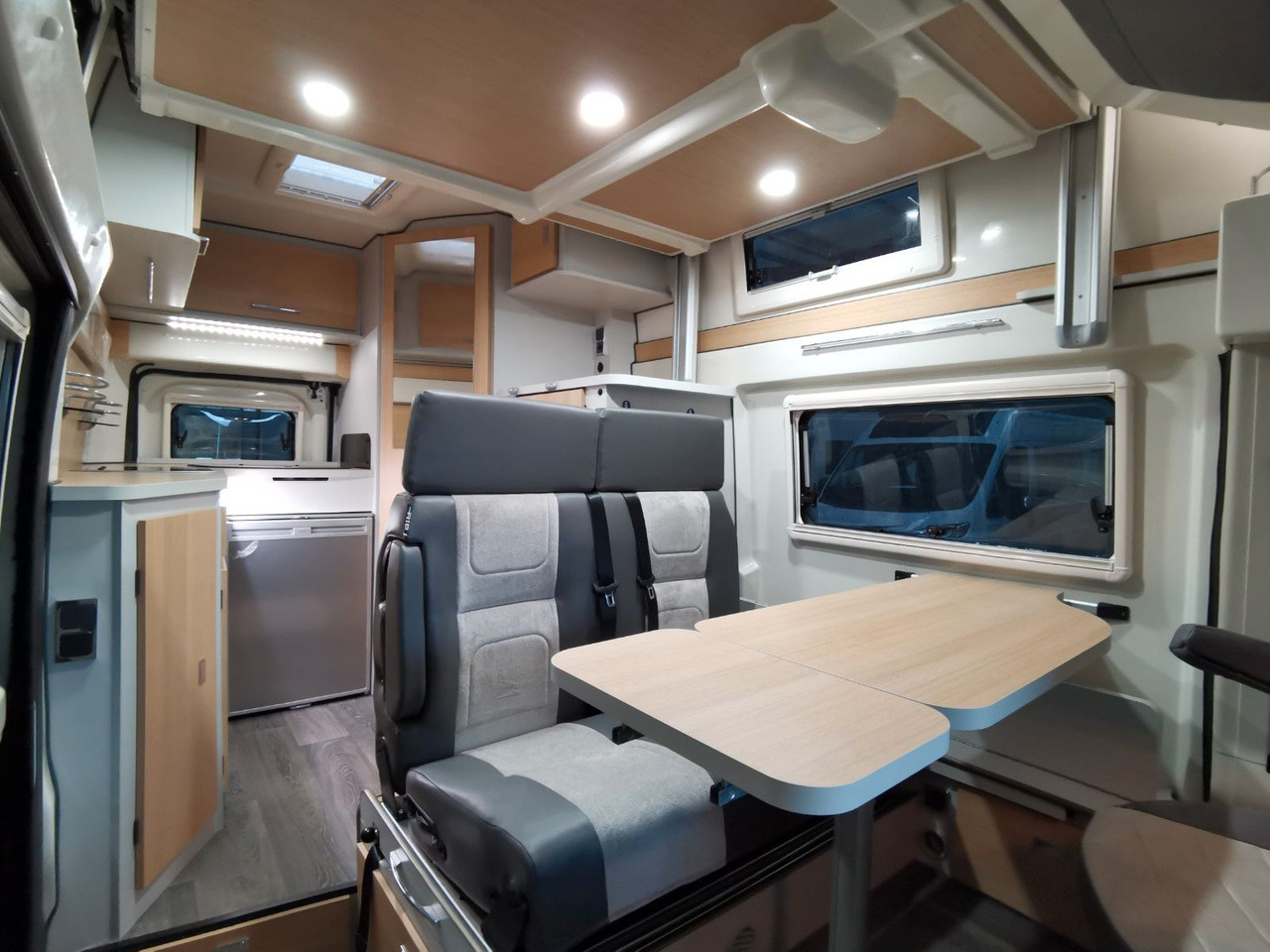 Campervan Karmann DEXTER 550 / 140PS / CONCEPT - PAKET & HUBBETT: foto 12
